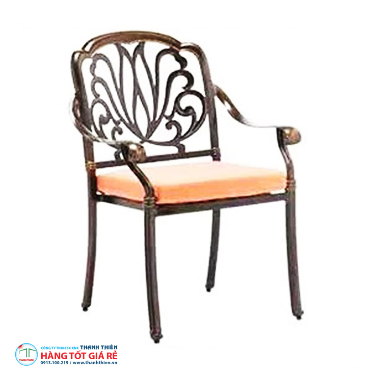 Ghế nhôm đúc có nệm GN 068