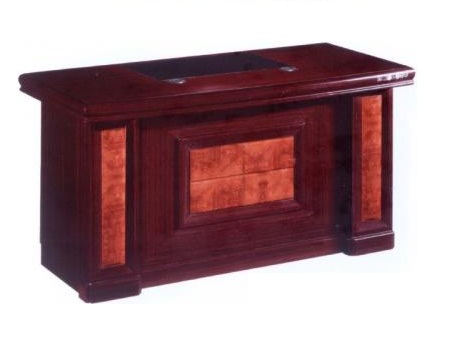 Bàn làm việc 780